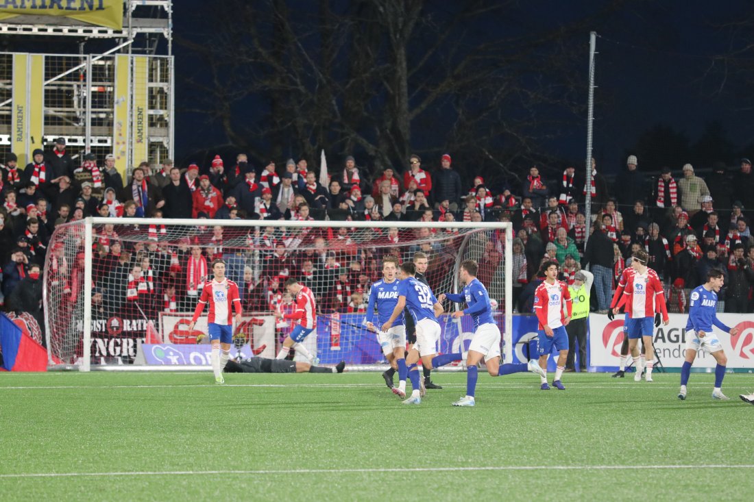 MATCHVINNER: Her har Oscar Kapskarmo gjort seg til matchvinner i ekstraomgangene mot Lyn. 