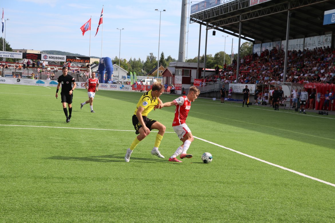 Se Bilder Fra Fotballfesten Med Over 3000 På Gjemselund / Kongsvinger